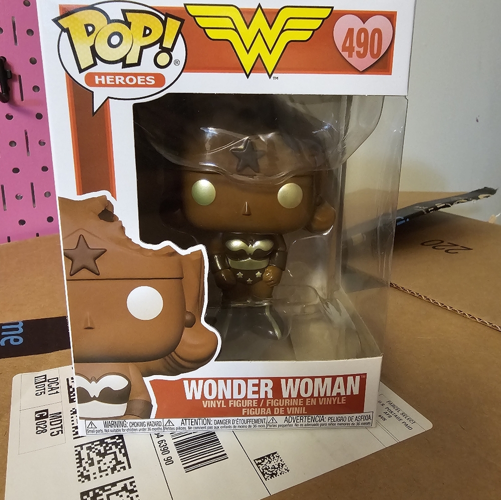 Funko Pop #490‎ Wonder Woman HAPPY VALENTINES DAY